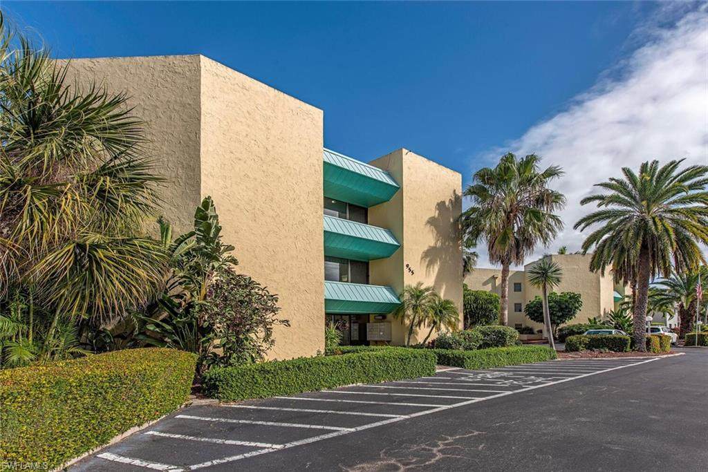 955 Palm View Dr - Photo 1