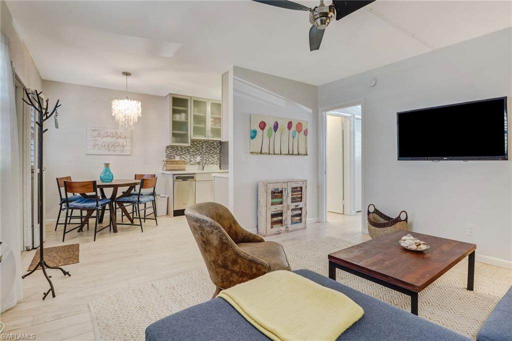 542 4th Ave - Photo 1