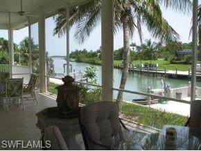 880 Scott Dr - Photo 1