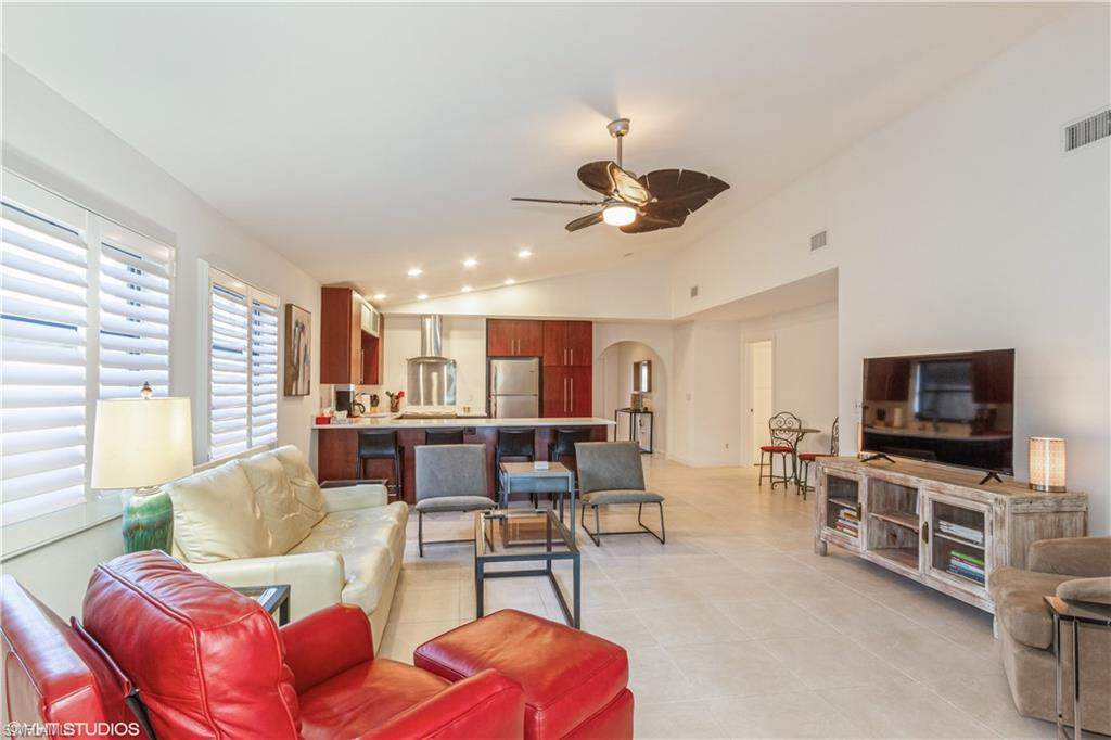 648 96th Ave - Photo 1