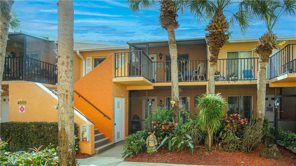 4080 Looking Glass Ln - Photo 1