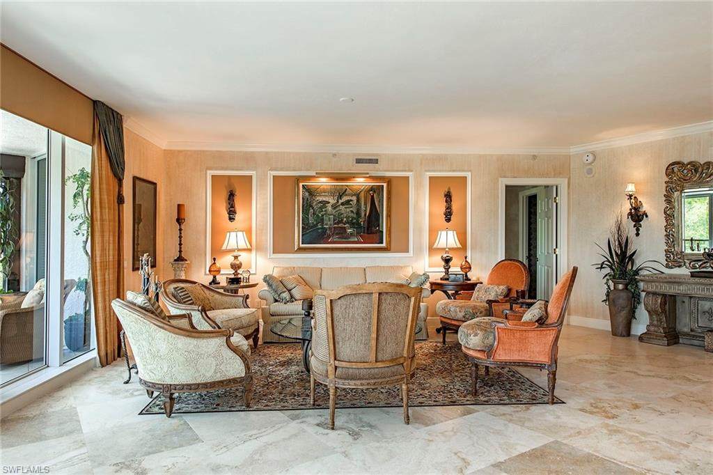 8930 Bay Colony Dr - Photo 1