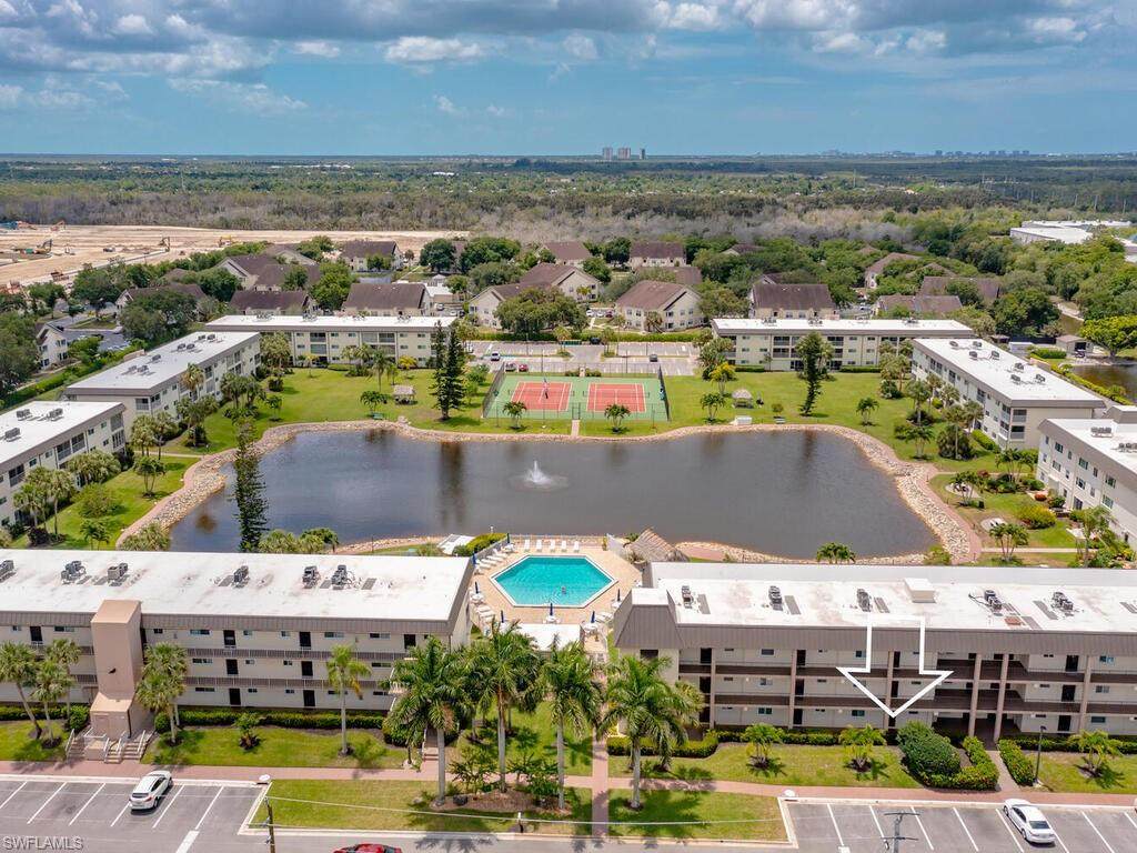 1010 Manatee Rd - Photo 1