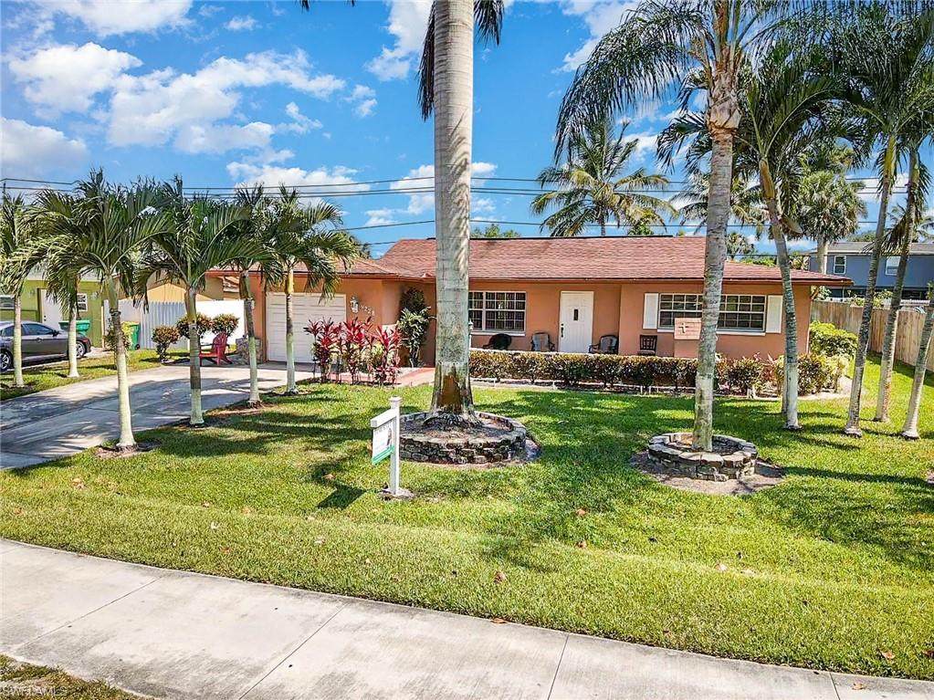 4228 23rd Pl - Photo 1