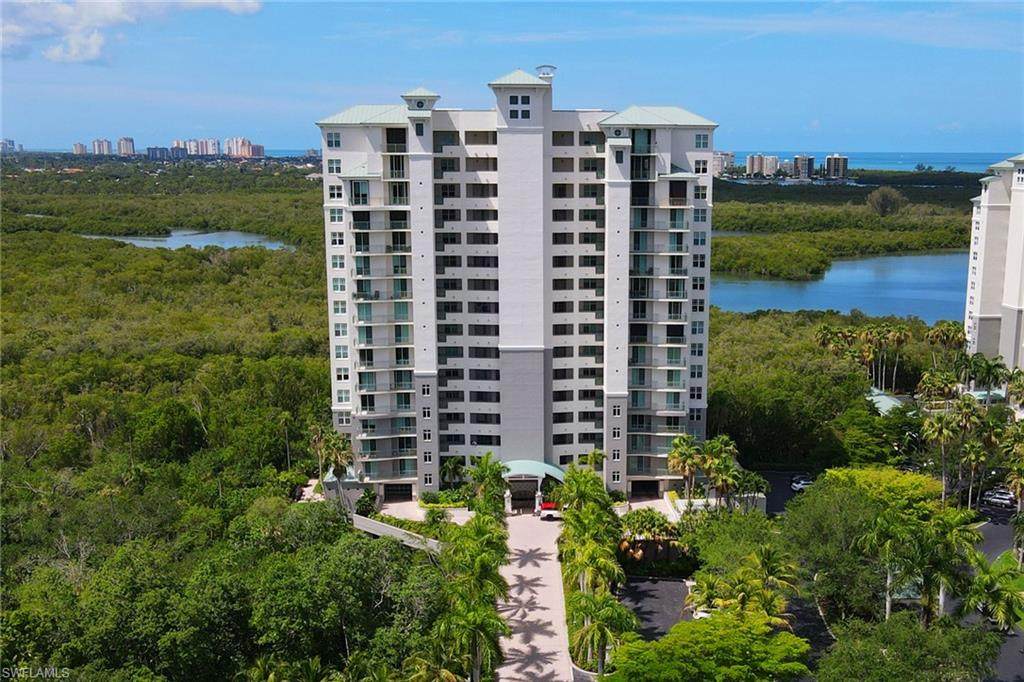 425 Cove Tower Dr - Photo 1
