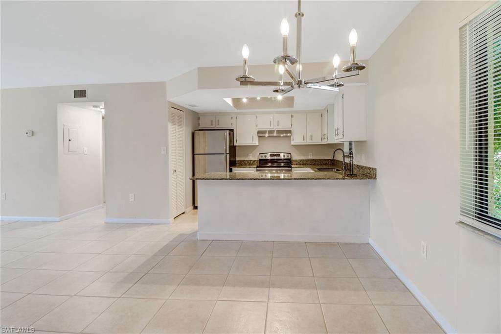1400 Green Valley Cir - Photo 1