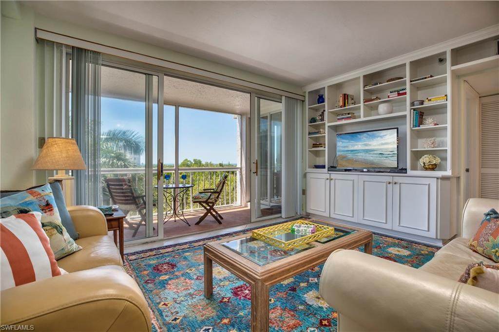5501 Heron Point Dr - Photo 1