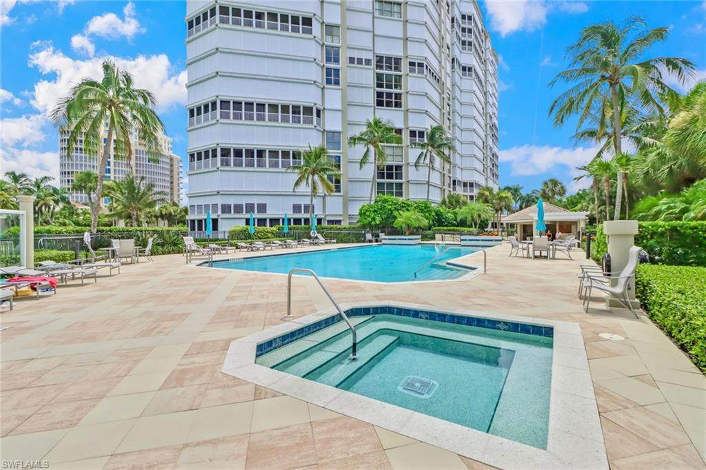 4401 Gulf Shore Blvd - Photo 1