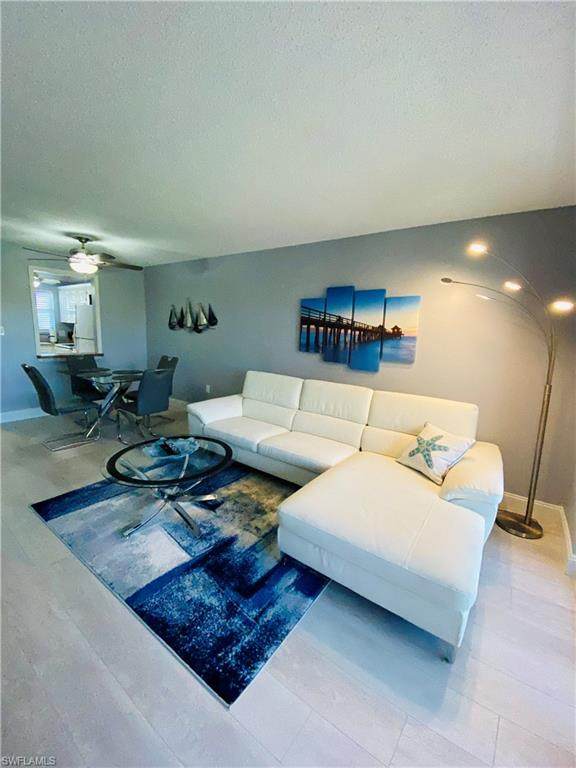 400 Forest Lakes Blvd - Photo 1