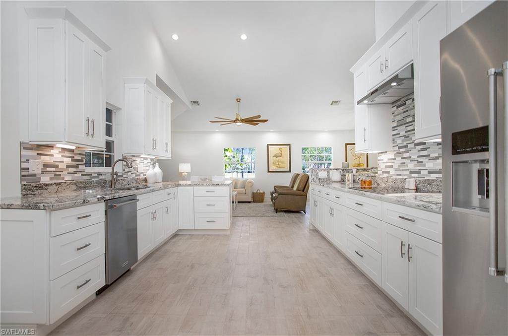 114 Edgemere Way - Photo 1