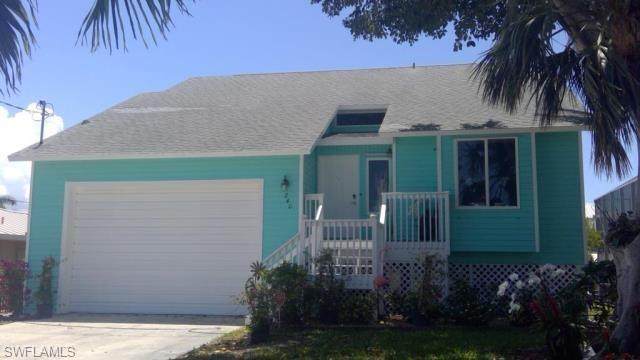 240 Curlew St - Photo 1