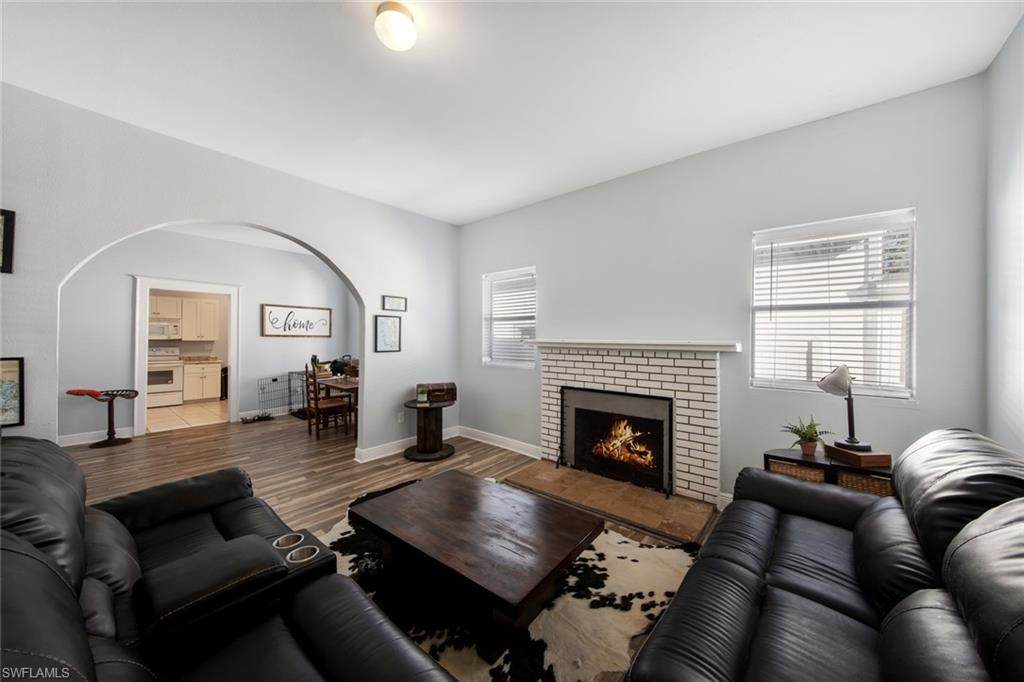 2918 Nelson St - Photo 1
