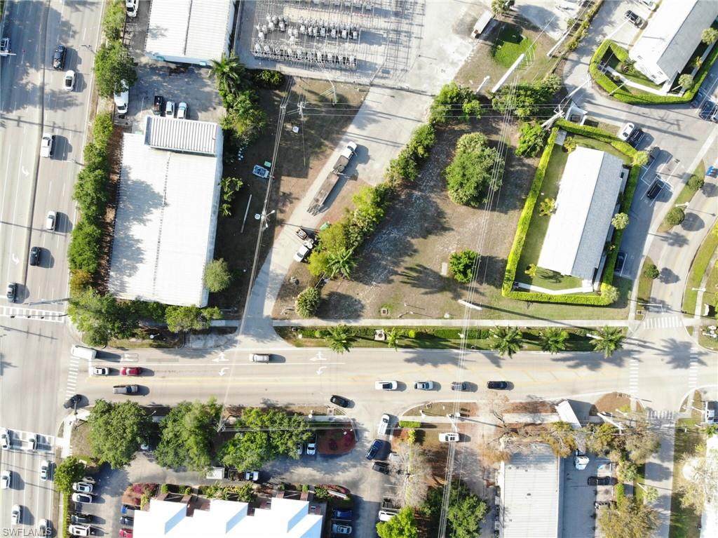 1202 5th Ave - Photo 1