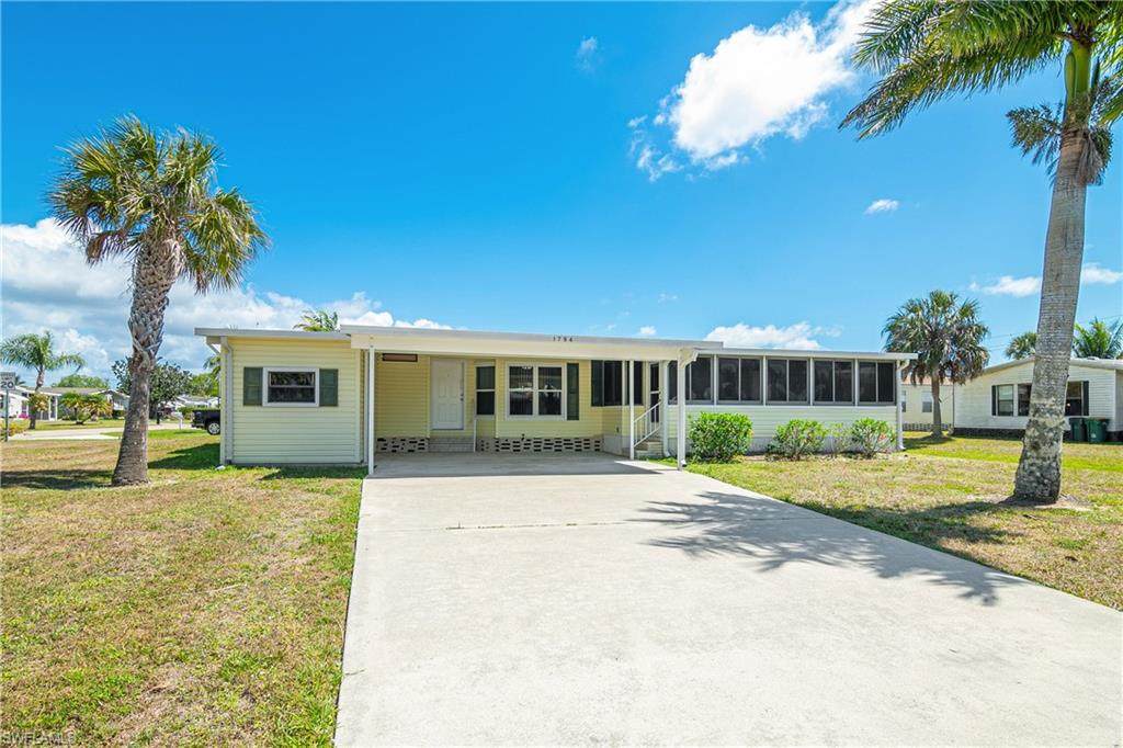 1794 Beverly Dr - Photo 1