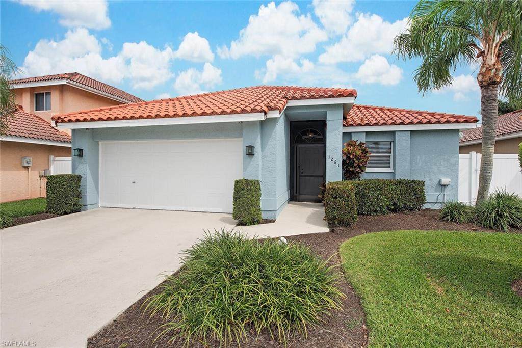 1261 Naples Lake Dr - Photo 1