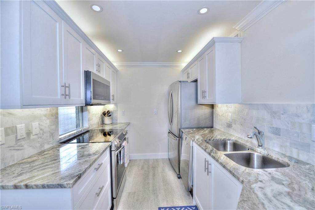 671 12th Ave - Photo 1