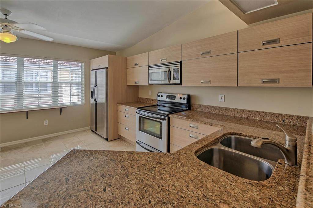 2516 Orchid Bay Dr - Photo 1