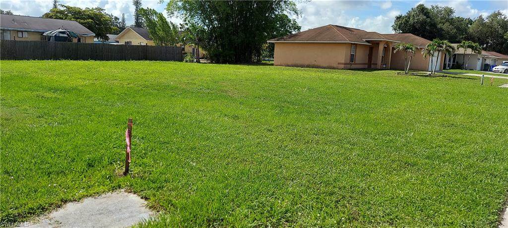 825 Zana Dr - Photo 1