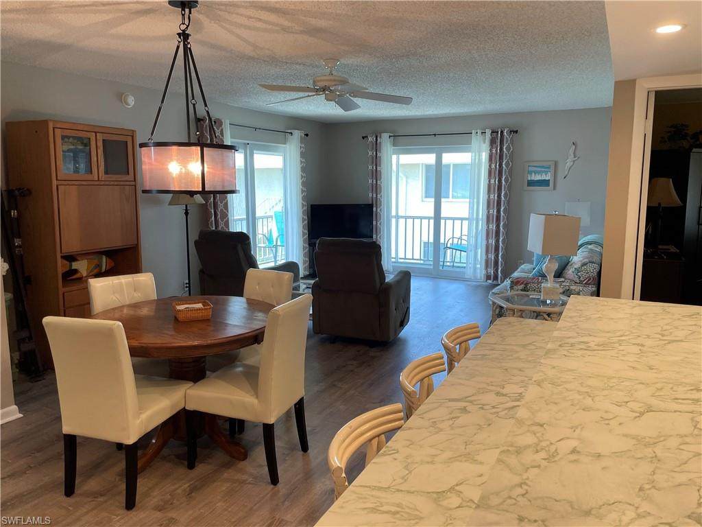 264 Palm Dr - Photo 1