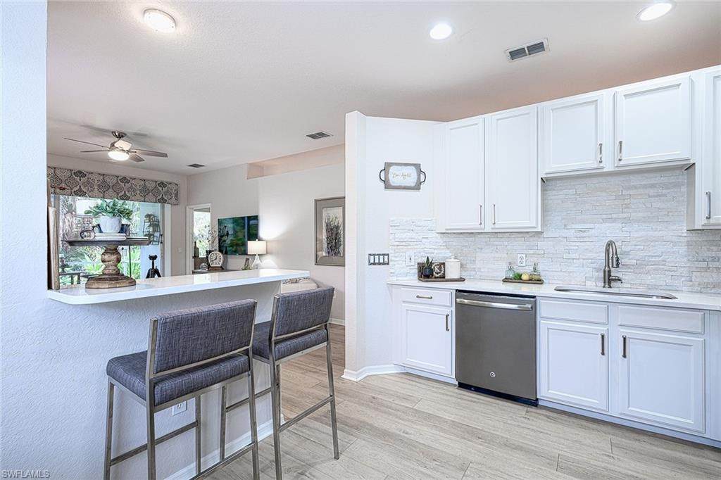 7645 Meadow Lakes Dr - Photo 1