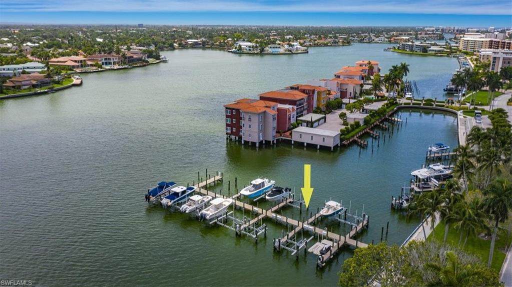 4090 Gulf Shore Blvd - Photo 1