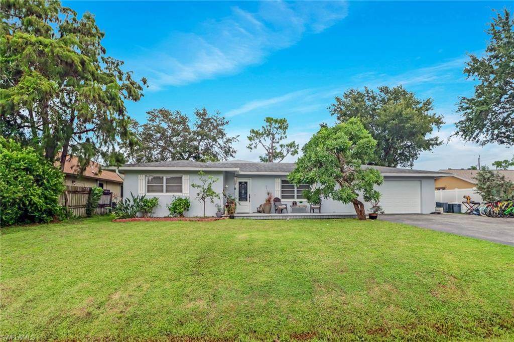 209 Mentor Dr - Photo 1