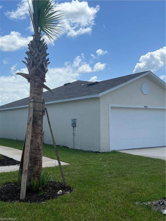 9084 Aegean Cir - Photo 1