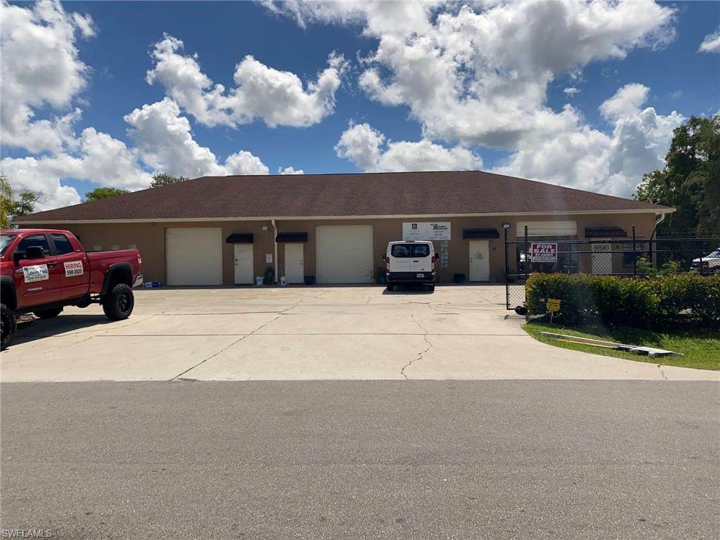 6300 Janes Ln - Photo 1