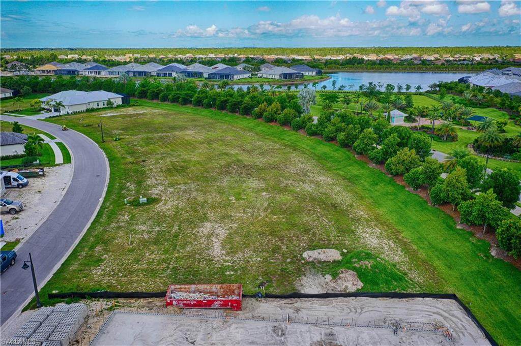 14330 Charthouse Cir - Photo 1
