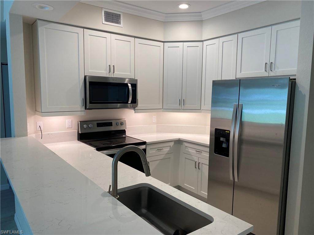 1137 Winding Pines Cir - Photo 1