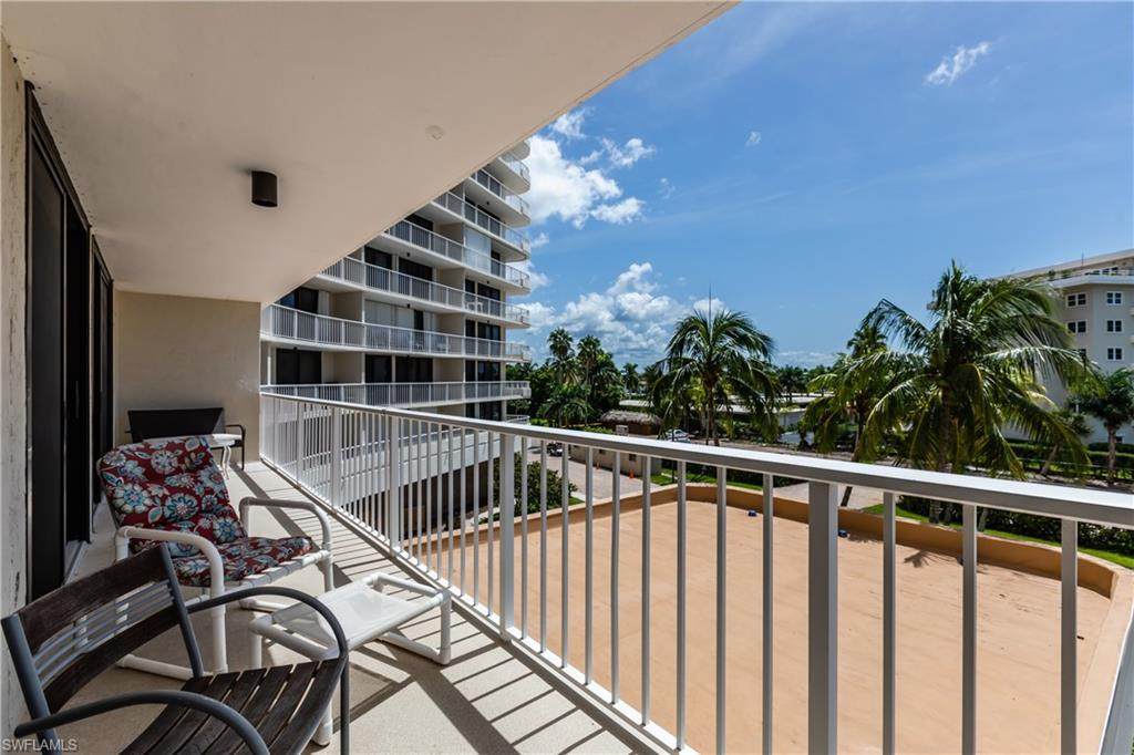 260 Seaview Ct - Photo 1