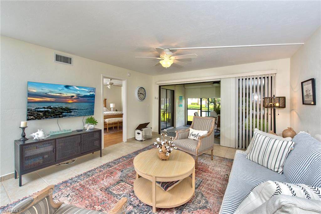 135 Cypress Way - Photo 1