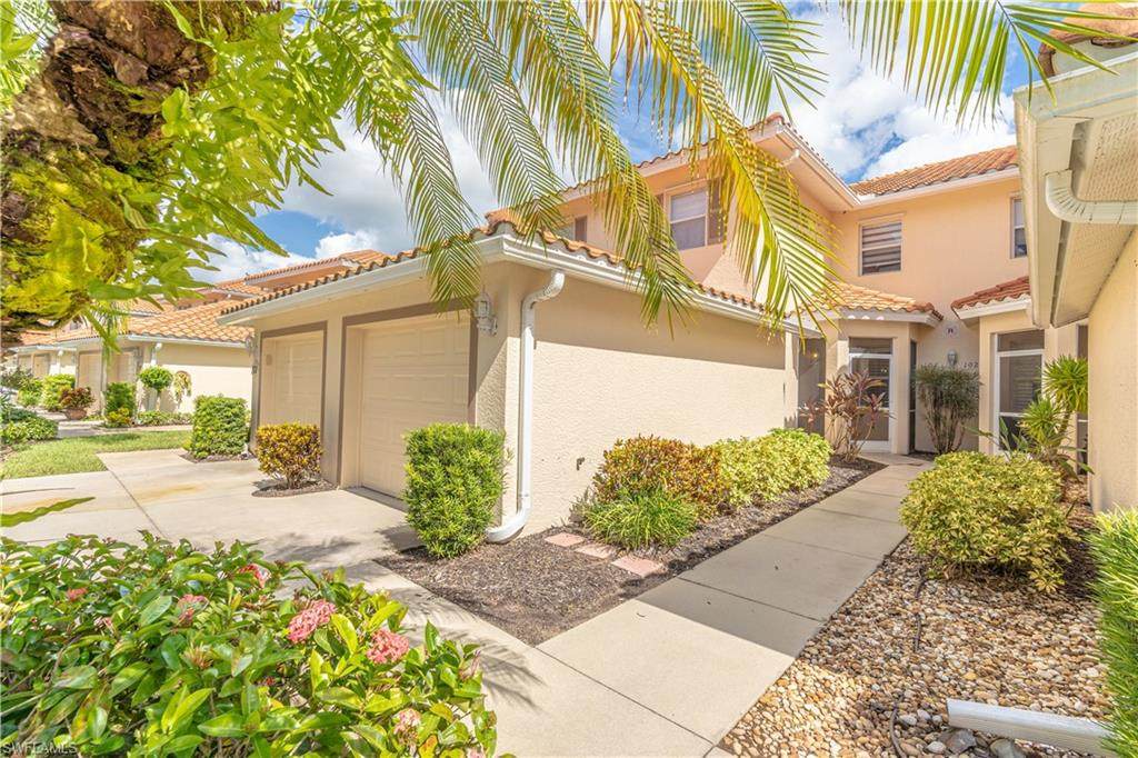 371 Robin Hood Cir - Photo 1