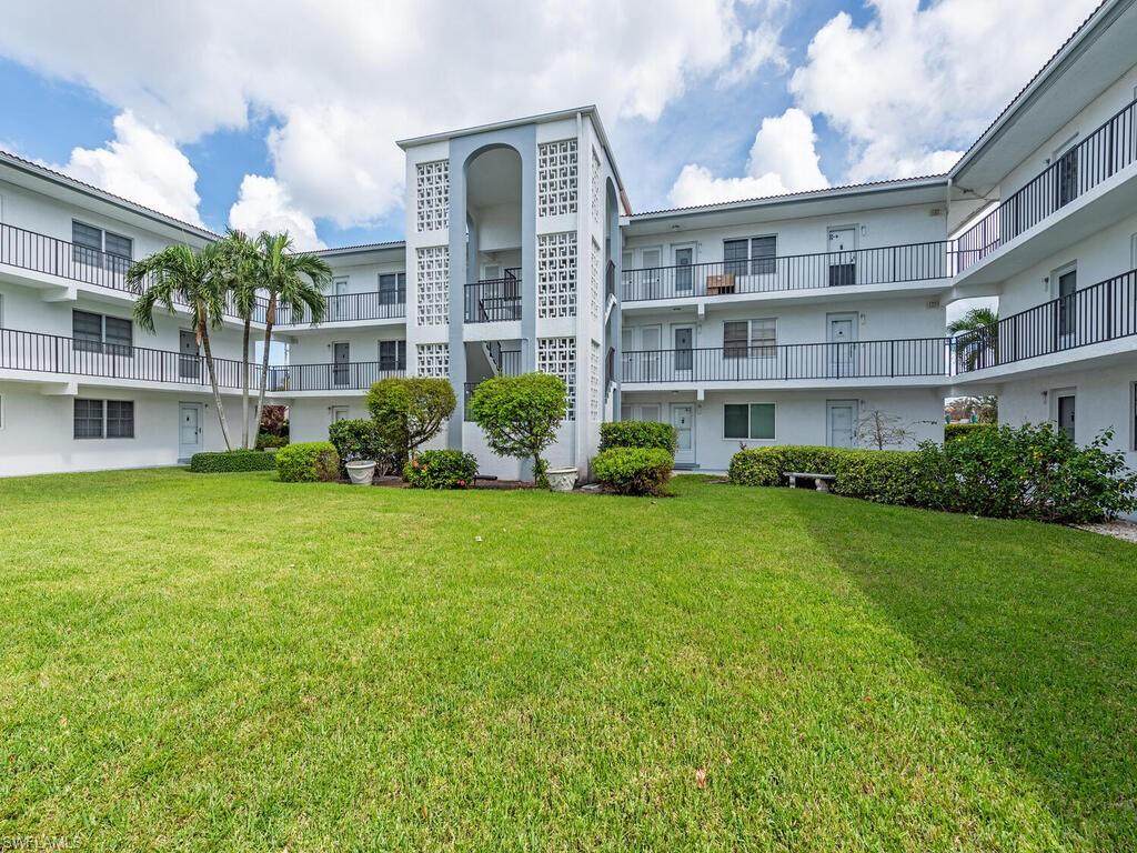 5 High Point Cir - Photo 1