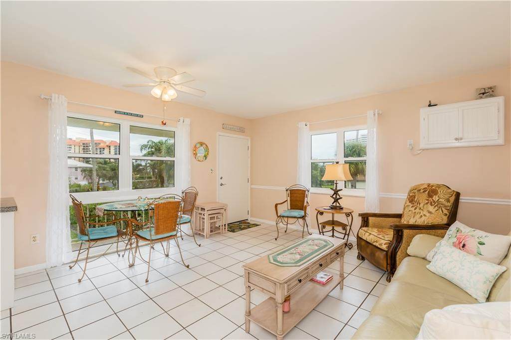 240 Collier Blvd - Photo 1