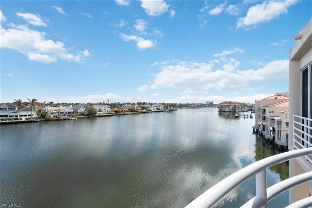4530 Gulf Shore Blvd - Photo 1
