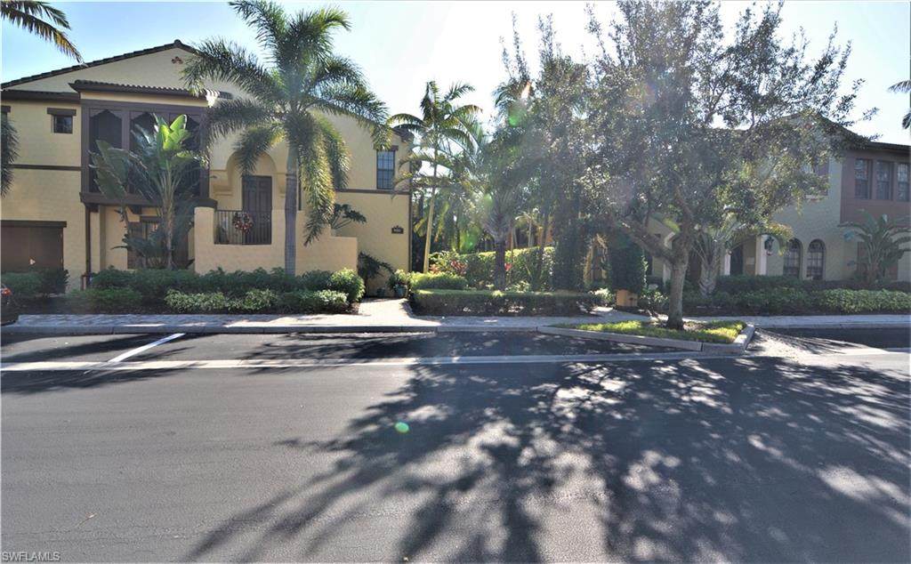 9132 Delano St - Photo 1