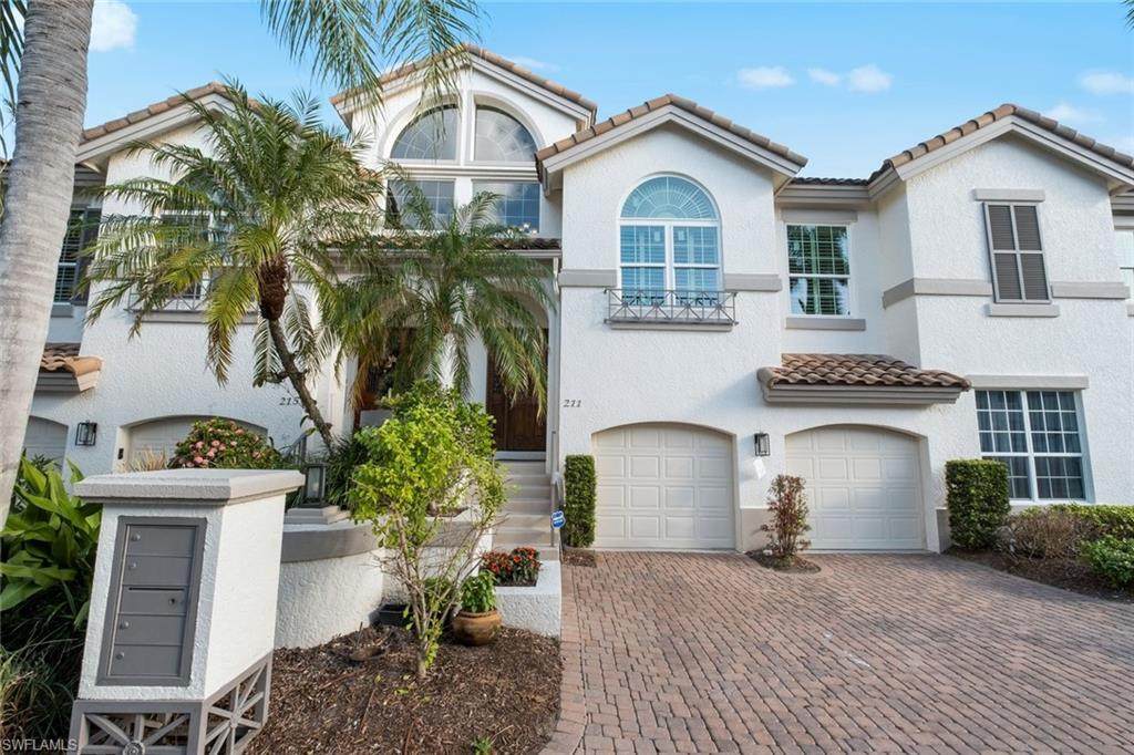 211 Colonade Cir - Photo 1