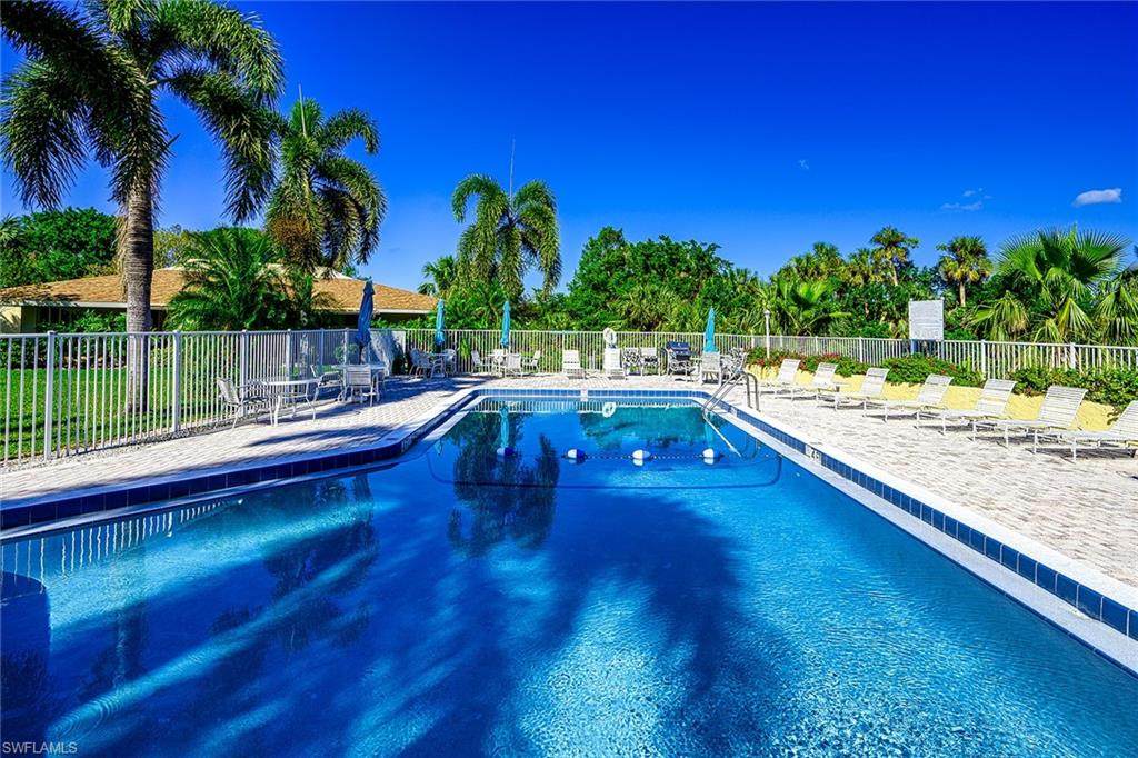 955 Palm View Dr - Photo 1