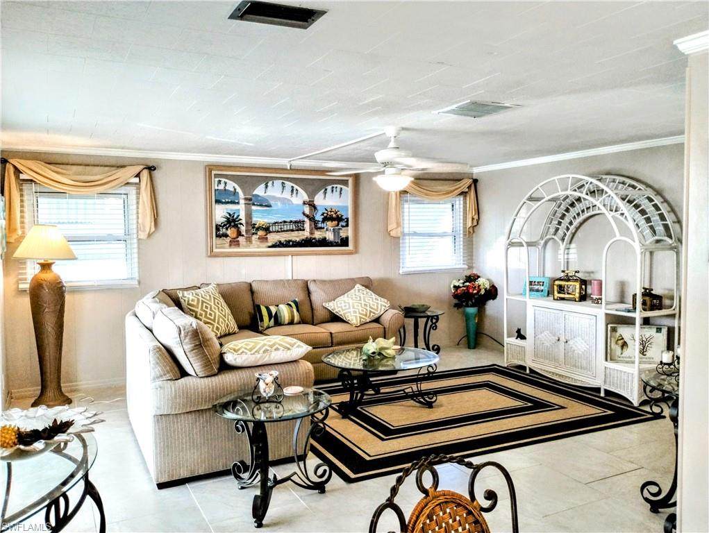 76 Enchanting Blvd - Photo 1