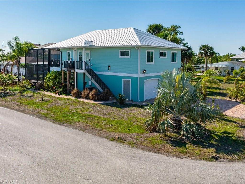 4727 Swordfish St - Photo 1