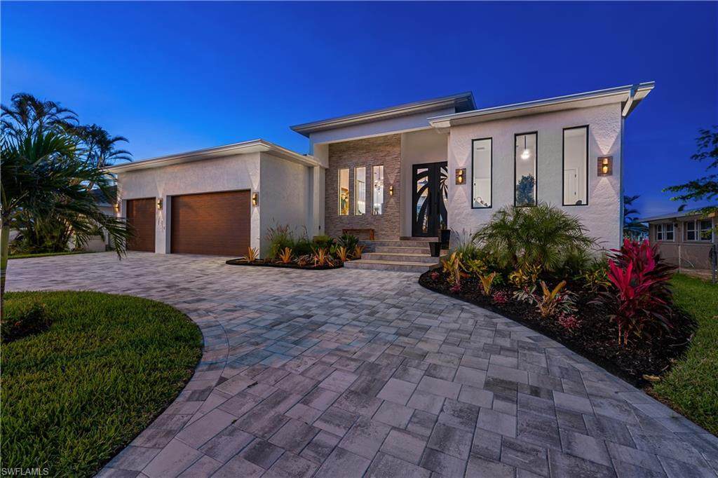1021 Lucerne Ave - Photo 1