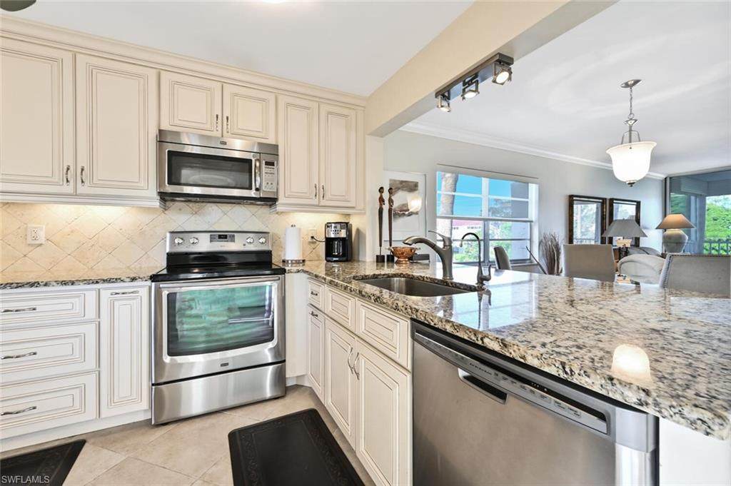 1057 Forest Lakes Dr - Photo 1
