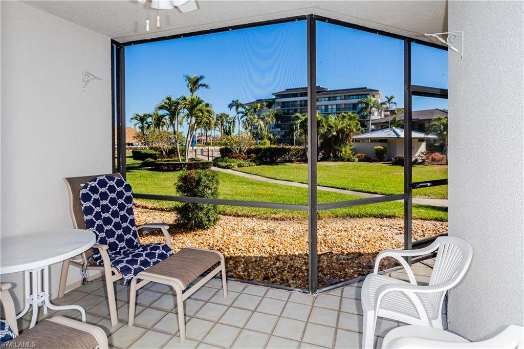 657 Seaview Ct - Photo 1