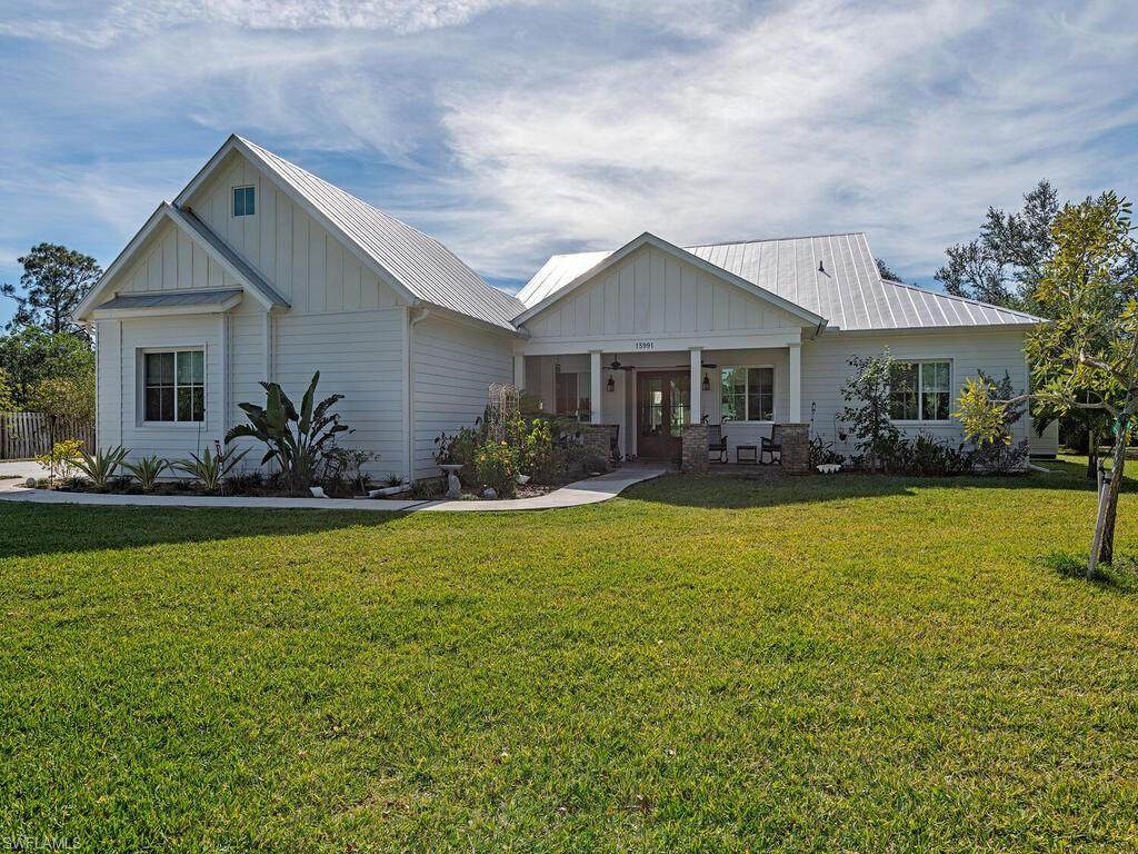 15991 Triple Crown Ct - Photo 1