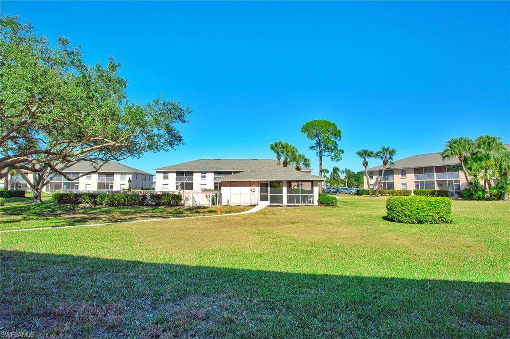 1358 Derbyshire Ct - Photo 1
