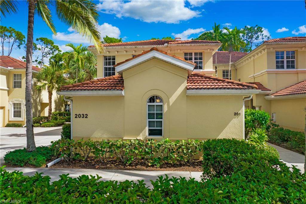 2032 Tarpon Bay Dr N 201, Naples, FL 34119 (223078595) Southwest