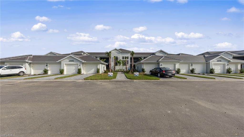 15205 Bluffton Ln - Photo 1
