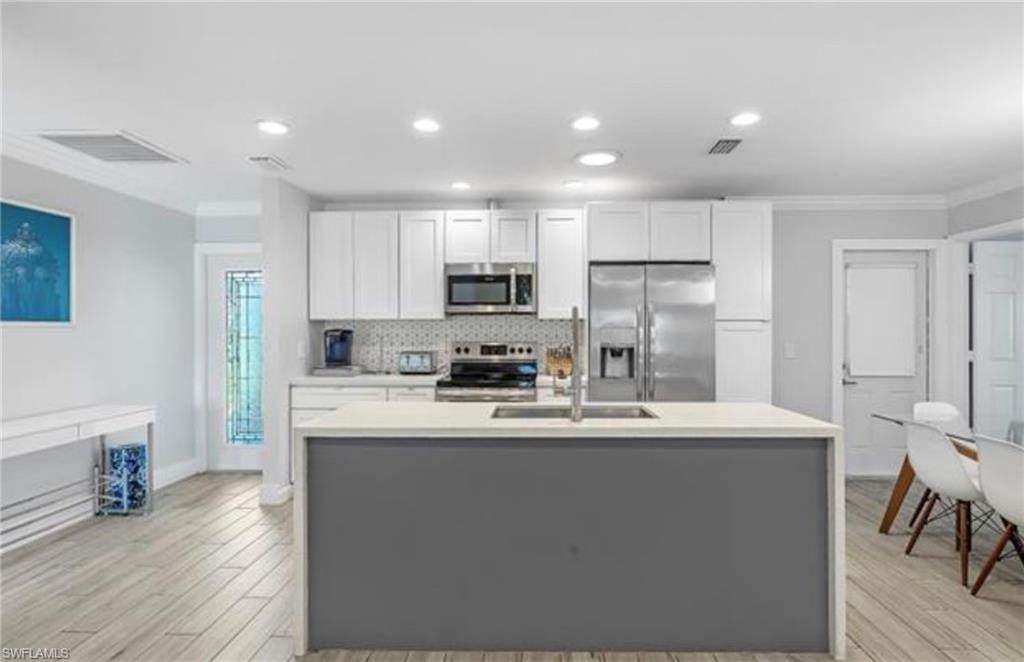 683 102nd Ave - Photo 1