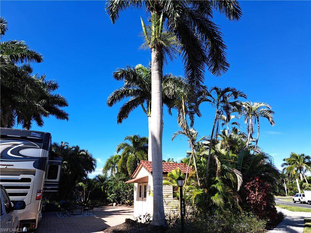 4909 Coach Ln - Photo 1